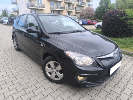 Hyundai i30 1.4 16V Comfort (2010)